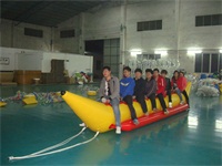 High Quality CE Certificated 8 Persons Inflatable Banana Boat for Sale