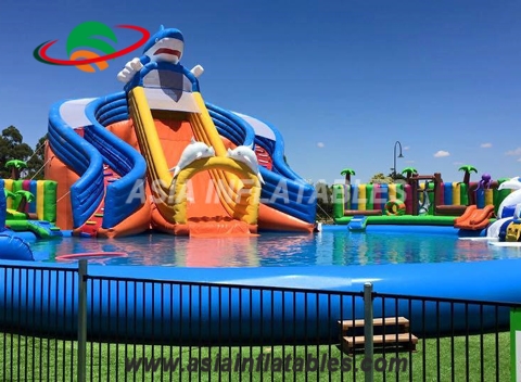 New Arrival of Giant Inflatable Water Park with Shark Slide