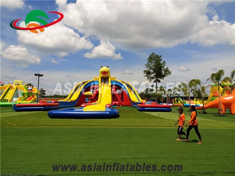 Unique animals style giant inflatable triangle water slide with small pool for adults